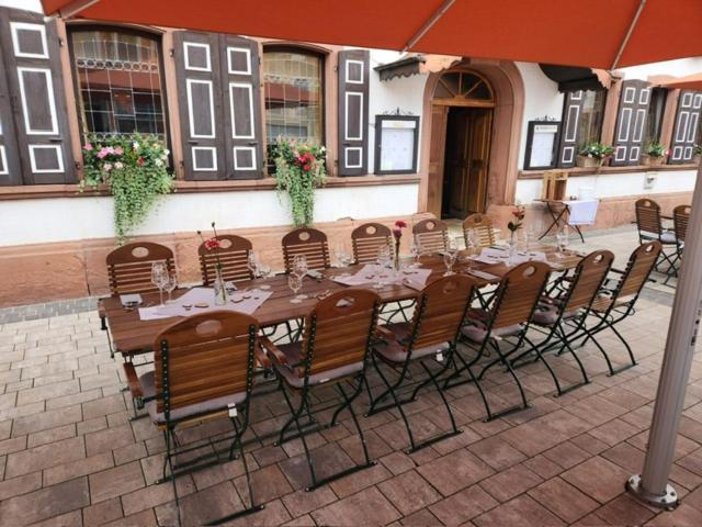 Hotel Zum Goldenen Ochsen Maikammer Exteriör bild