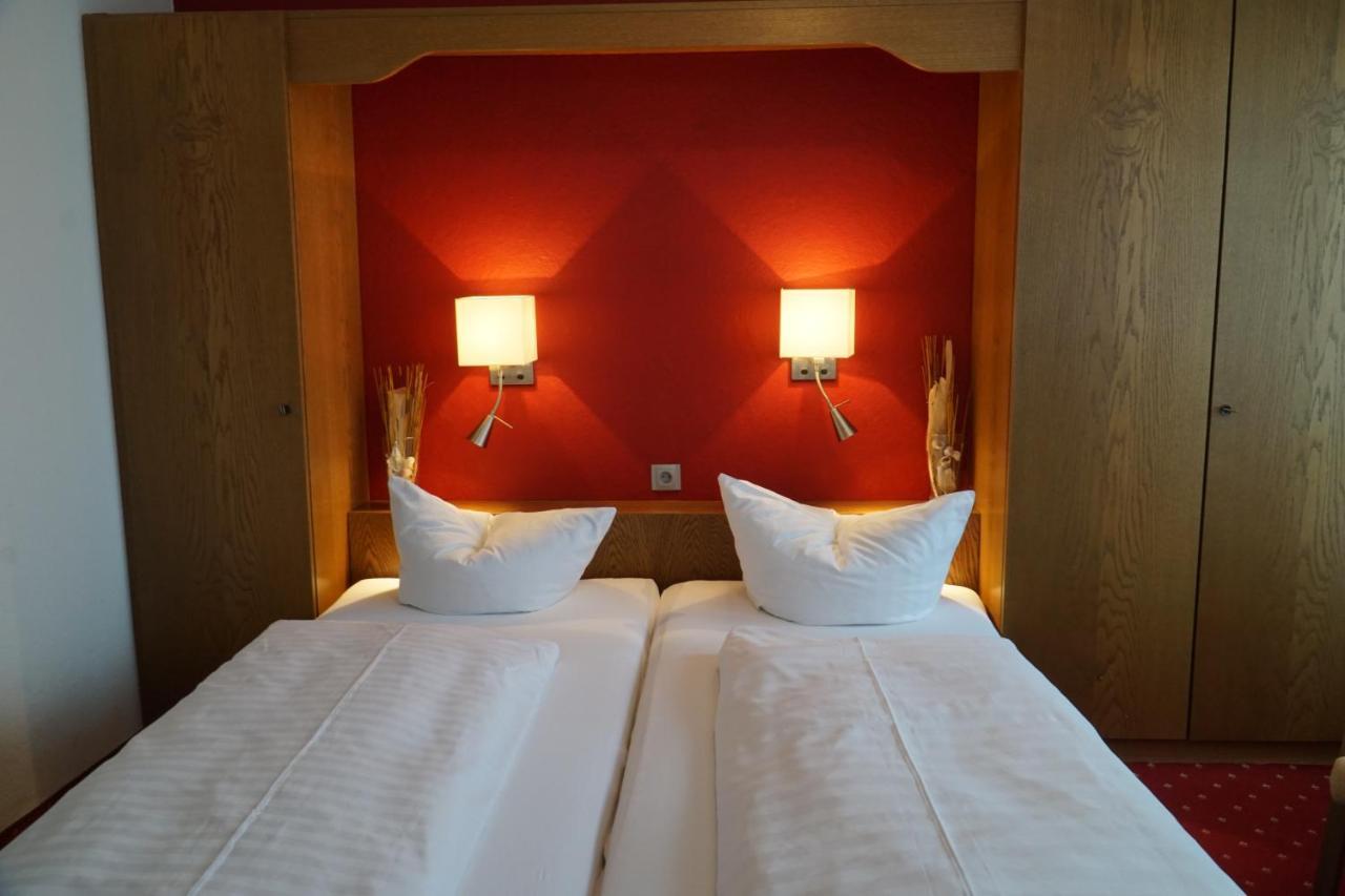 Hotel Zum Goldenen Ochsen Maikammer Exteriör bild